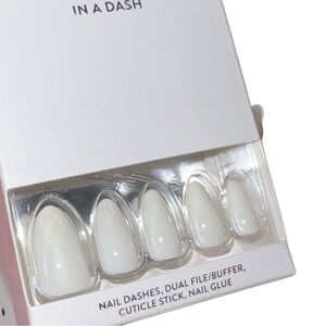 🤍 Red Aspen Nail Dashes – “Natasha on Cloud 9” – NEW in Box 🤍